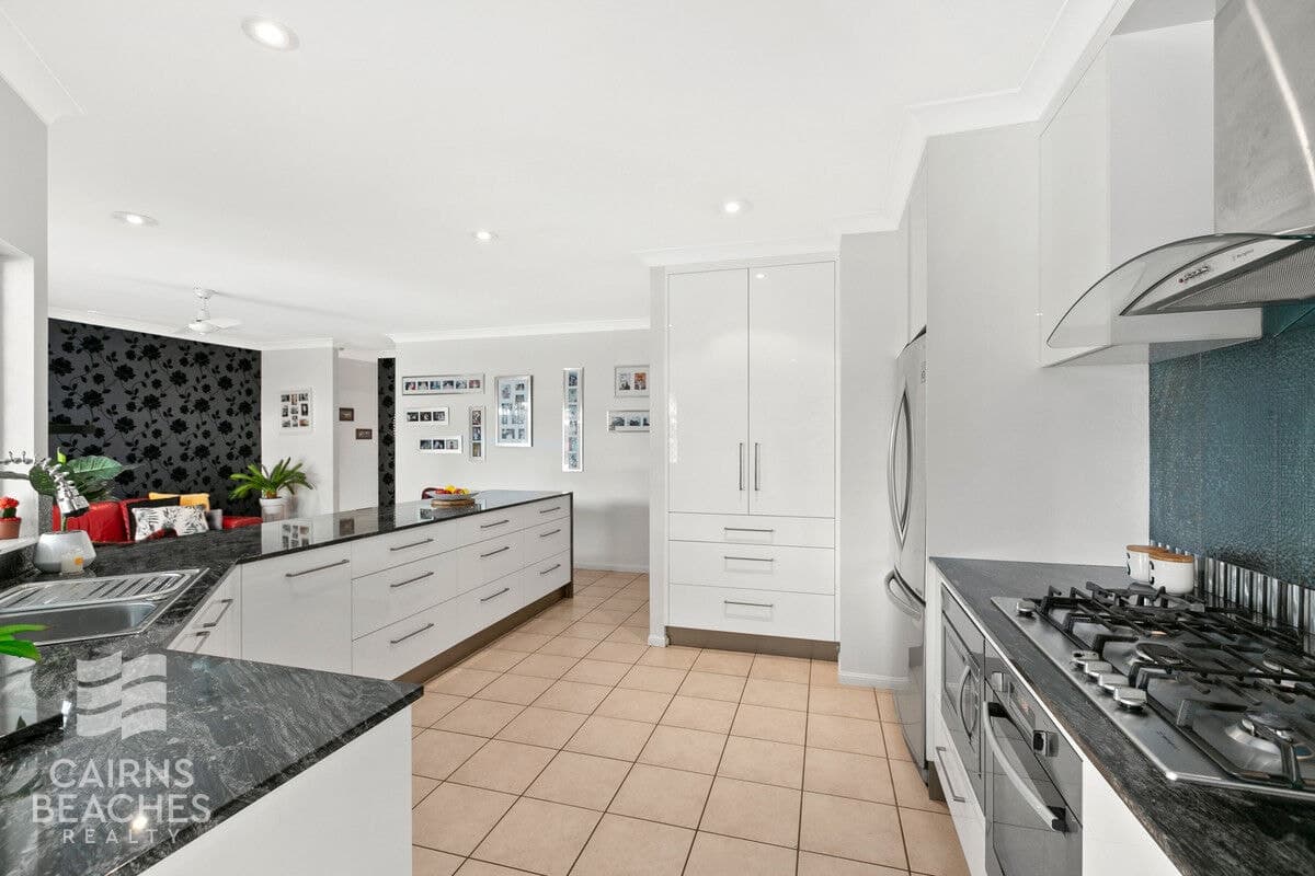 5 Ilse Close, Clifton Beach - Thumbnail 5