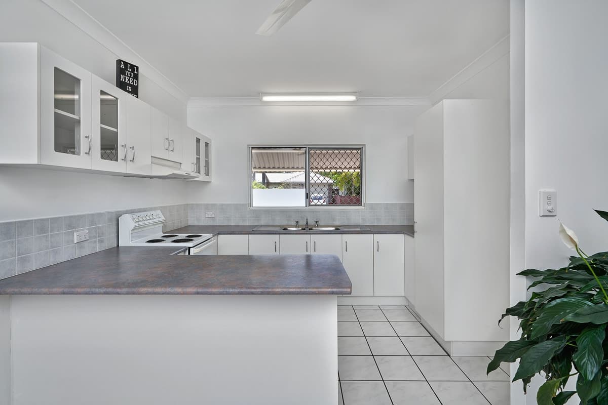 15 Cabarita Street, Kewarra Beach - Thumbnail 3