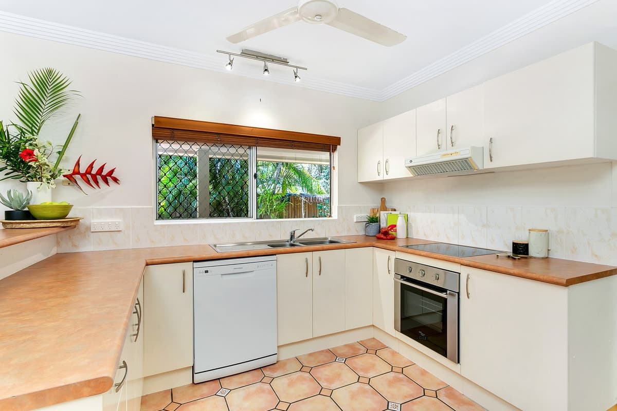 4 Toolong Close, Smithfield - Thumbnail 4