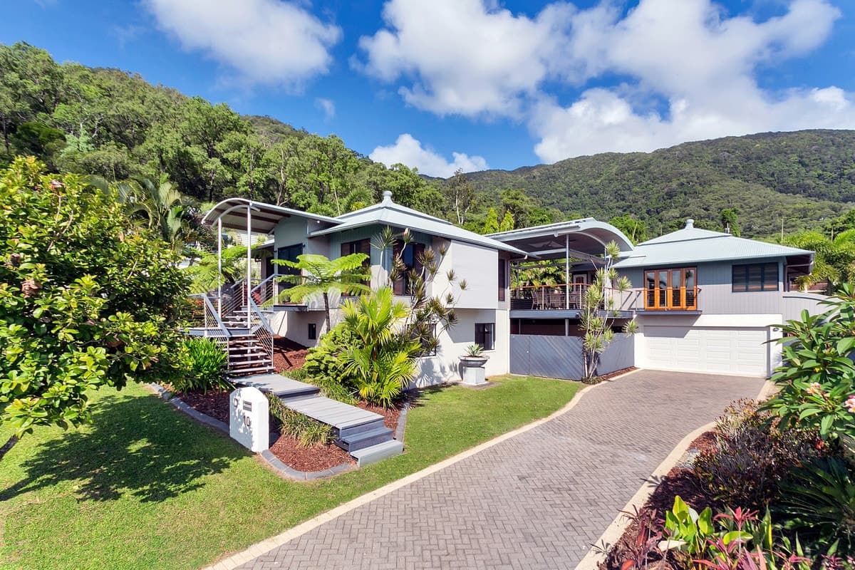 10 Savannah Street, Palm Cove - Image 1