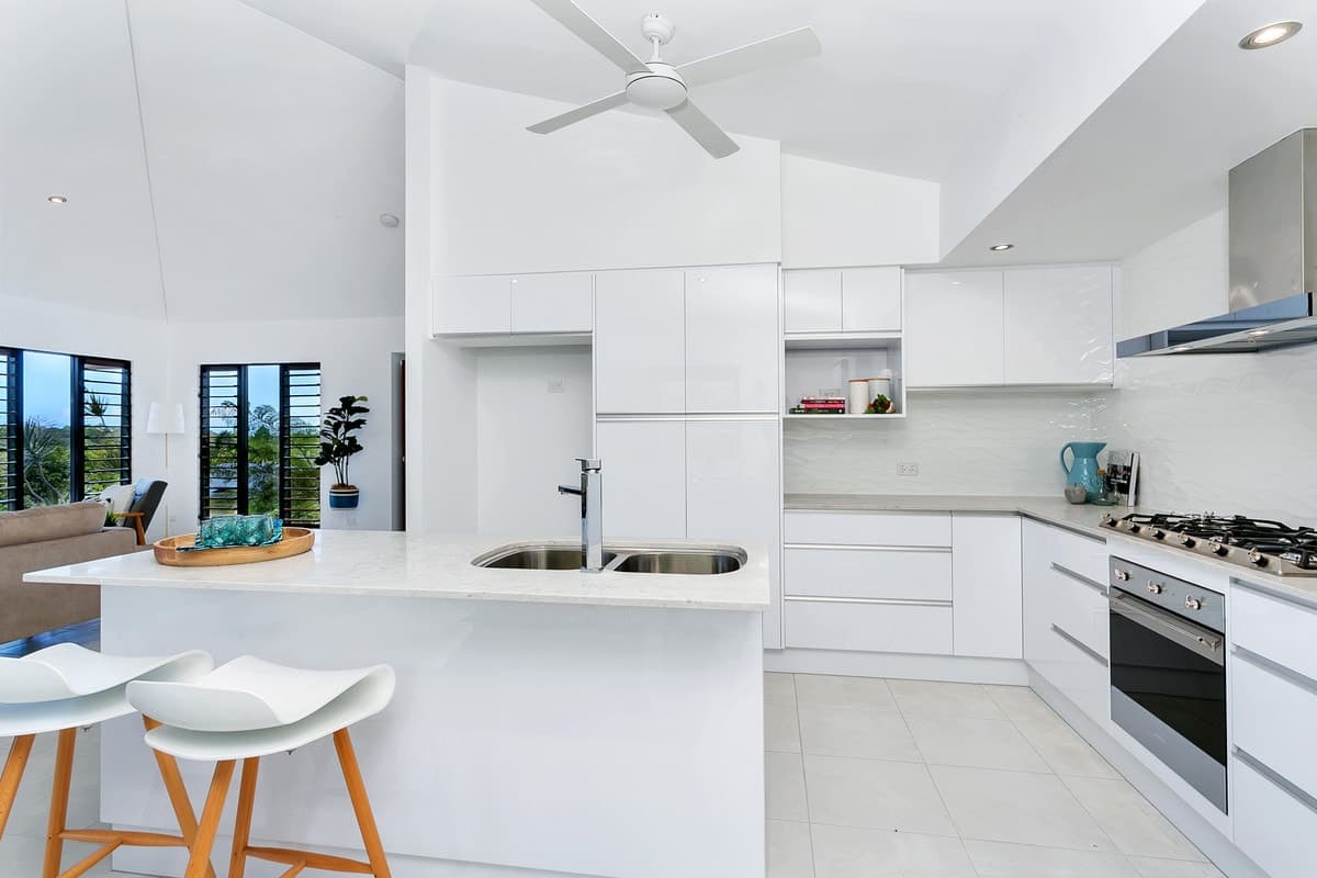 10 Savannah Street, Palm Cove - Thumbnail 5