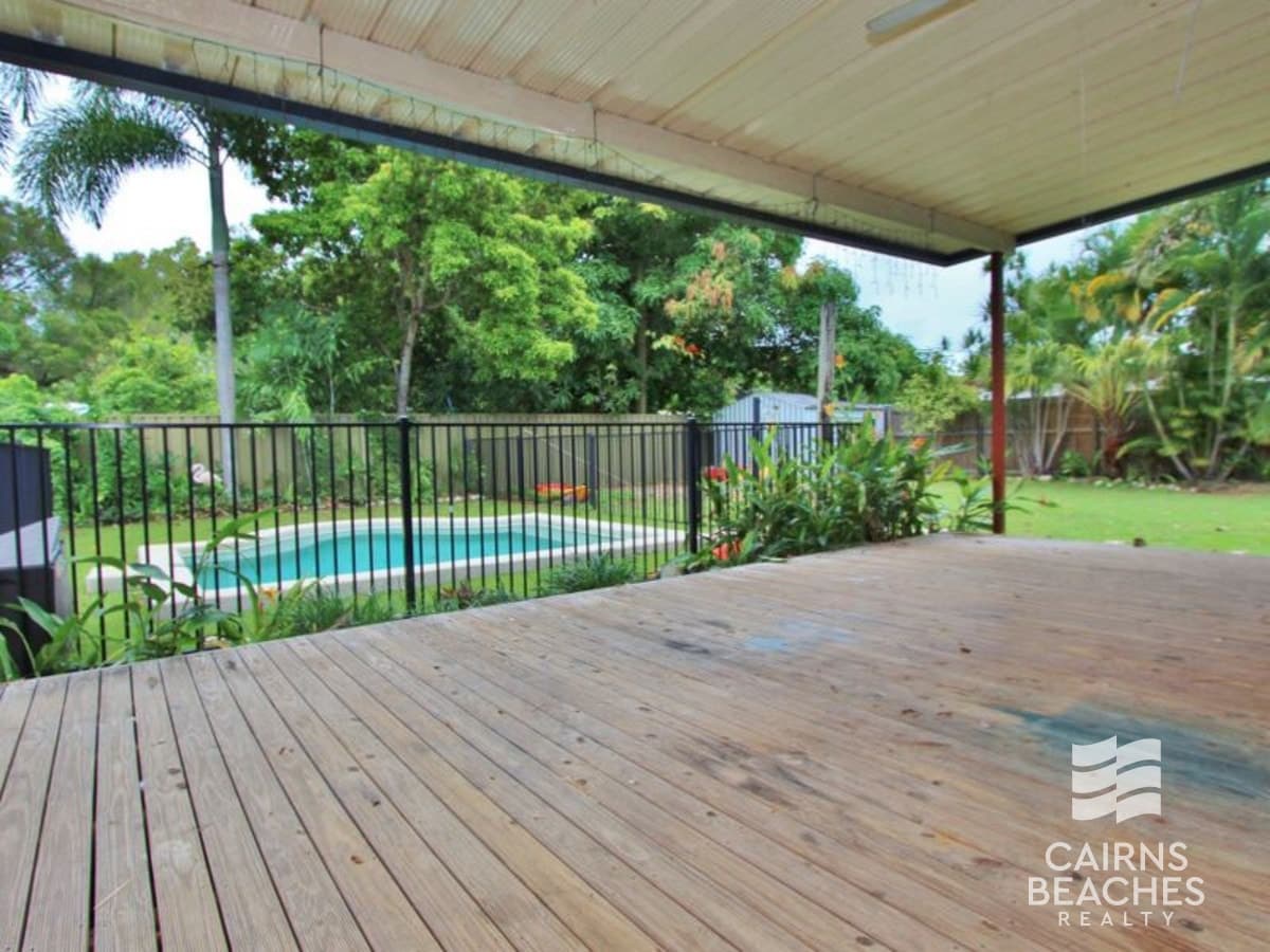 10 Mahogany Street, Holloways Beach - Thumbnail 4