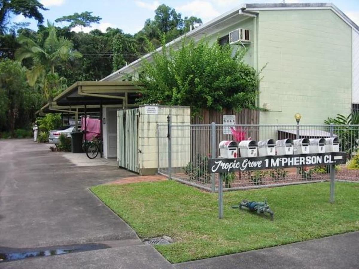 5/1 McPherson Close, Edge Hill - Image 1