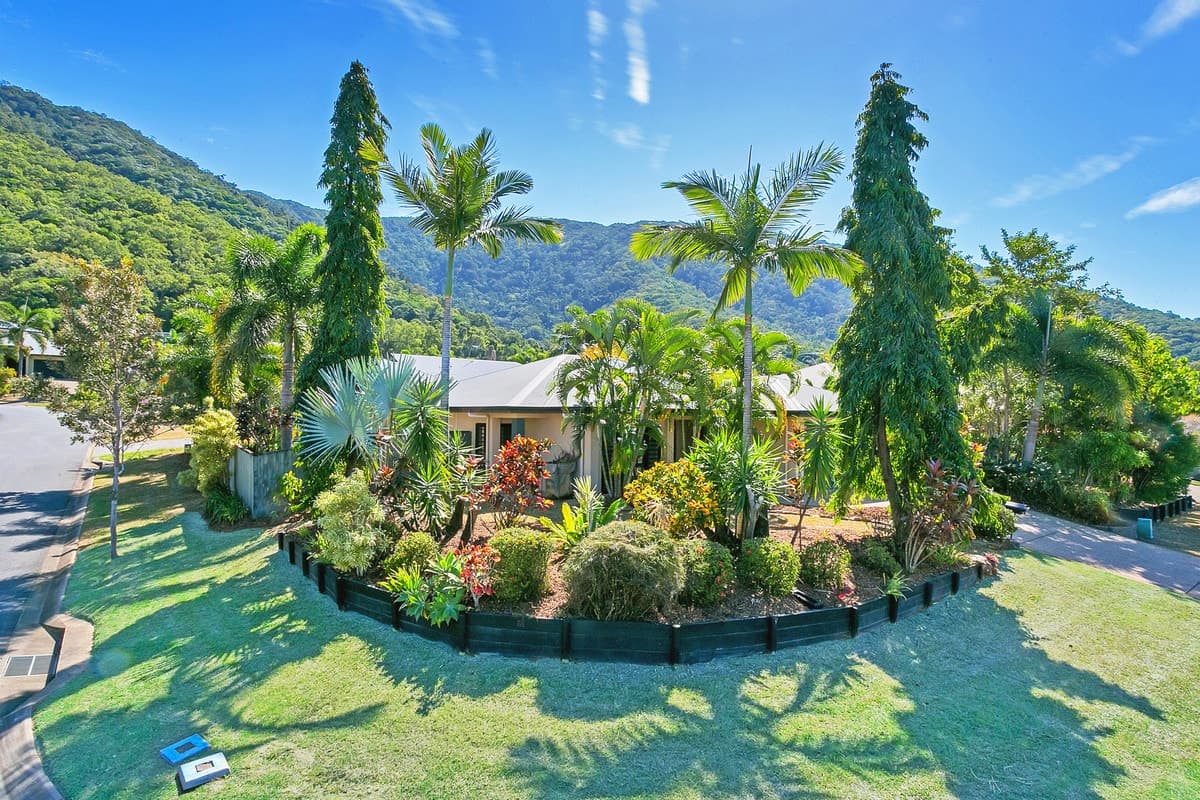 10 Palmetto Street, Palm Cove - Image 1