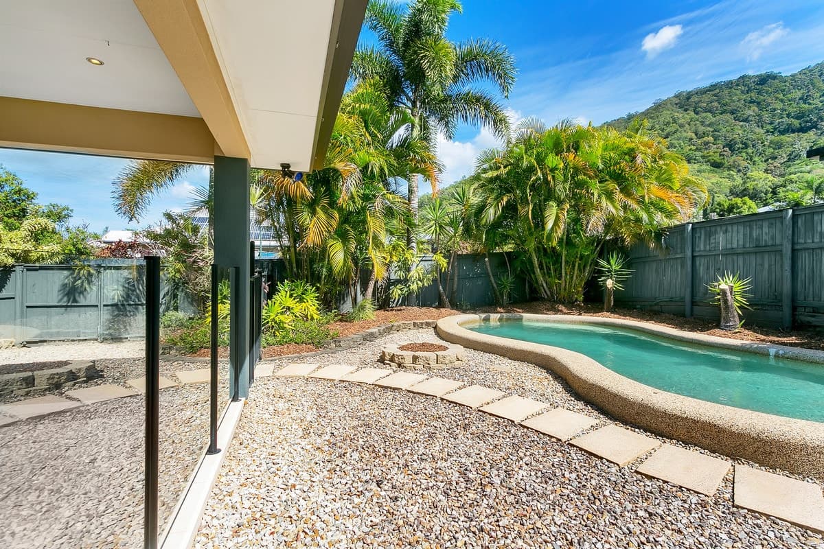 10 Palmetto Street, Palm Cove - Thumbnail 3