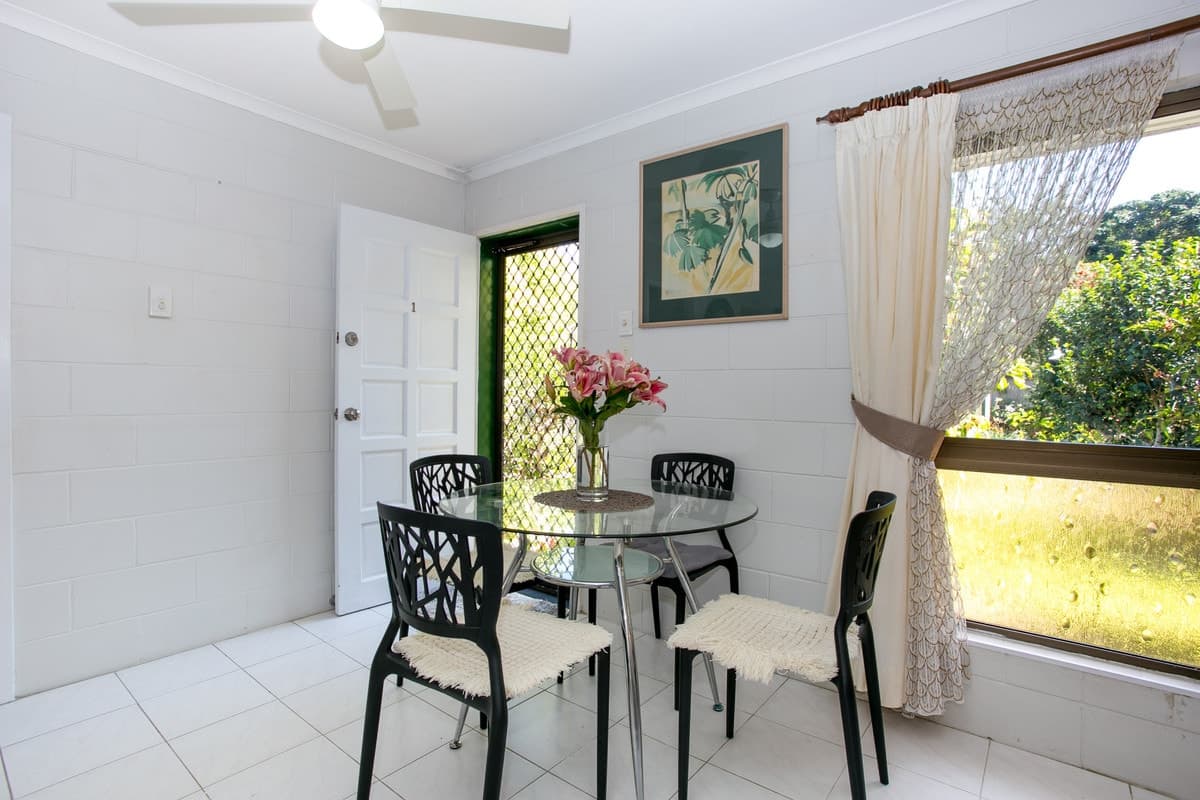 1/36-38 Mimosa Street, Holloways Beach - Thumbnail 3