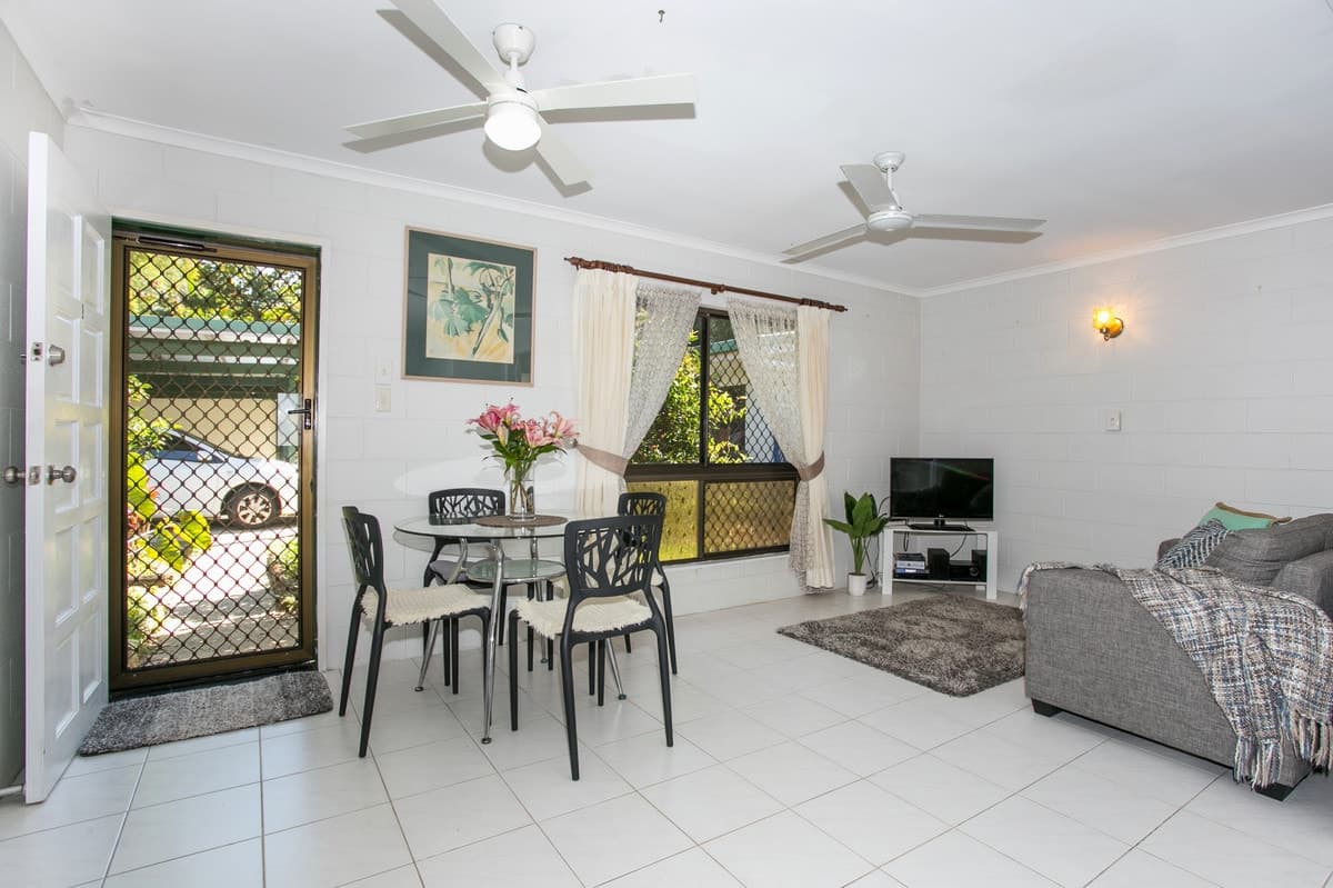 1/36-38 Mimosa Street, Holloways Beach - Thumbnail 4