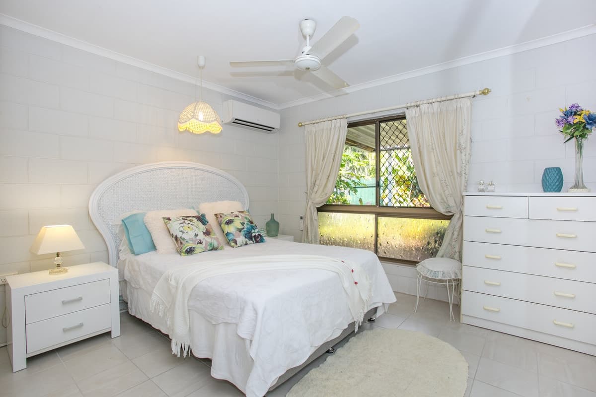 1/36-38 Mimosa Street, Holloways Beach - Thumbnail 7