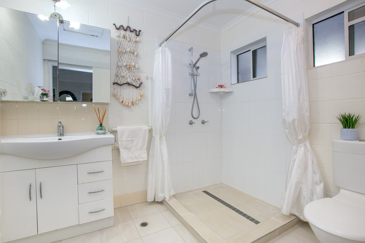 1/36-38 Mimosa Street, Holloways Beach - Thumbnail 8