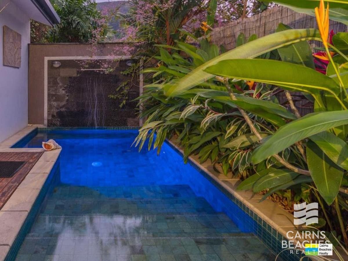 2/56 Veivers Road, Palm Cove - Image 1