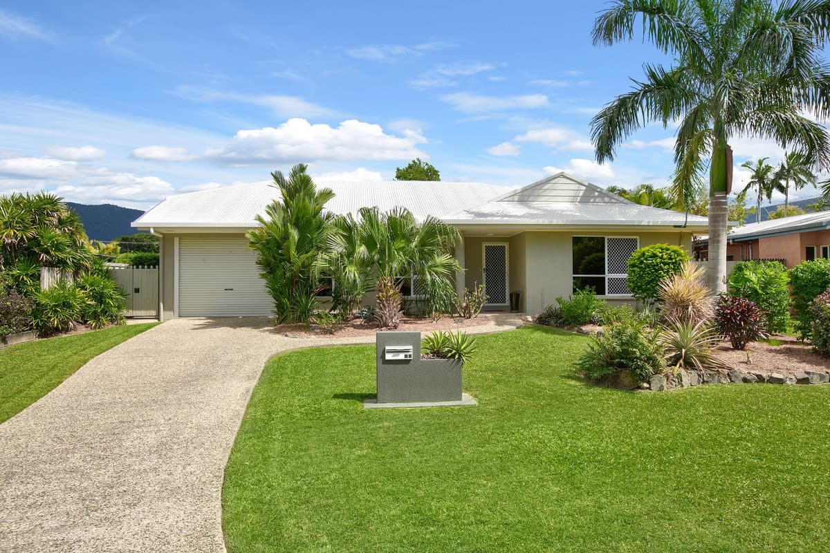 9 Scarborough Close, Kewarra Beach - Image 1