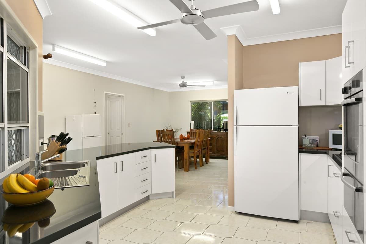 9 Scarborough Close, Kewarra Beach - Thumbnail 5