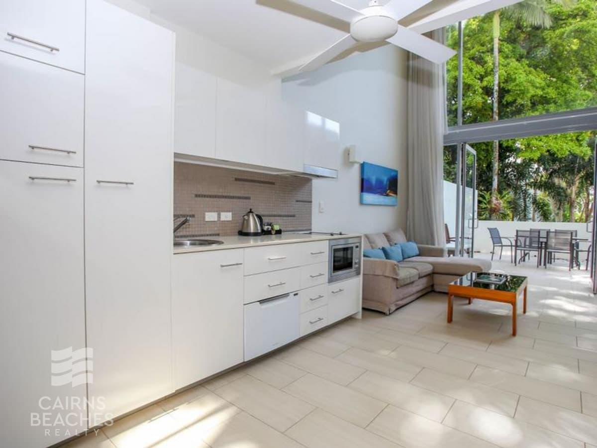 3204/2-22 Veivers Road, Palm Cove - Image 1