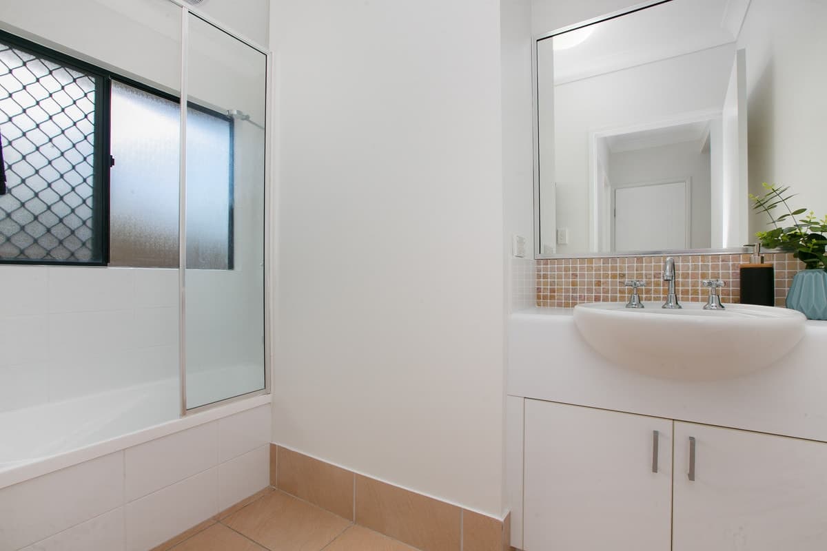 66 Moore Road, Kewarra Beach - Thumbnail 7