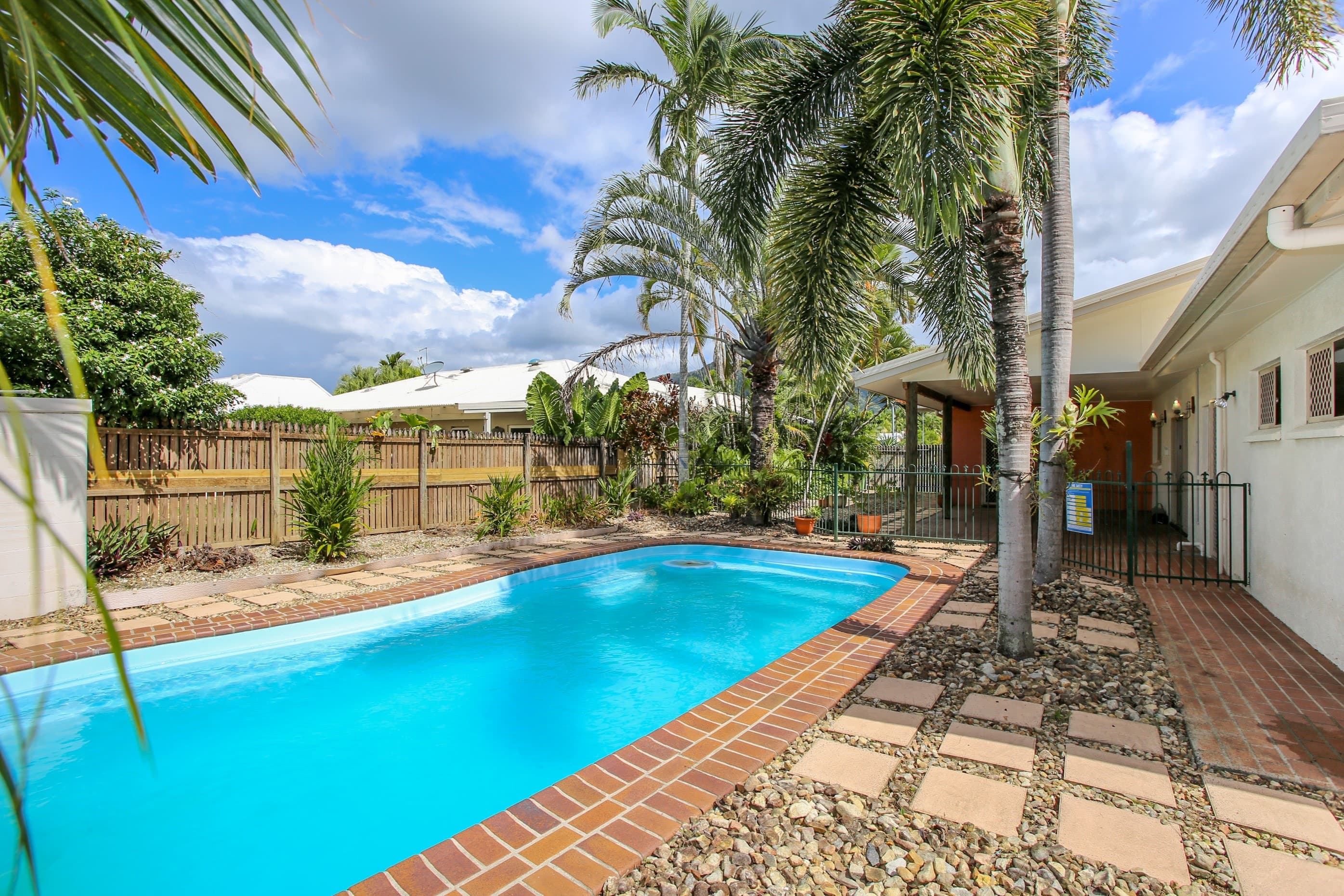 10 Cabarita Street, Kewarra Beach - Thumbnail 3