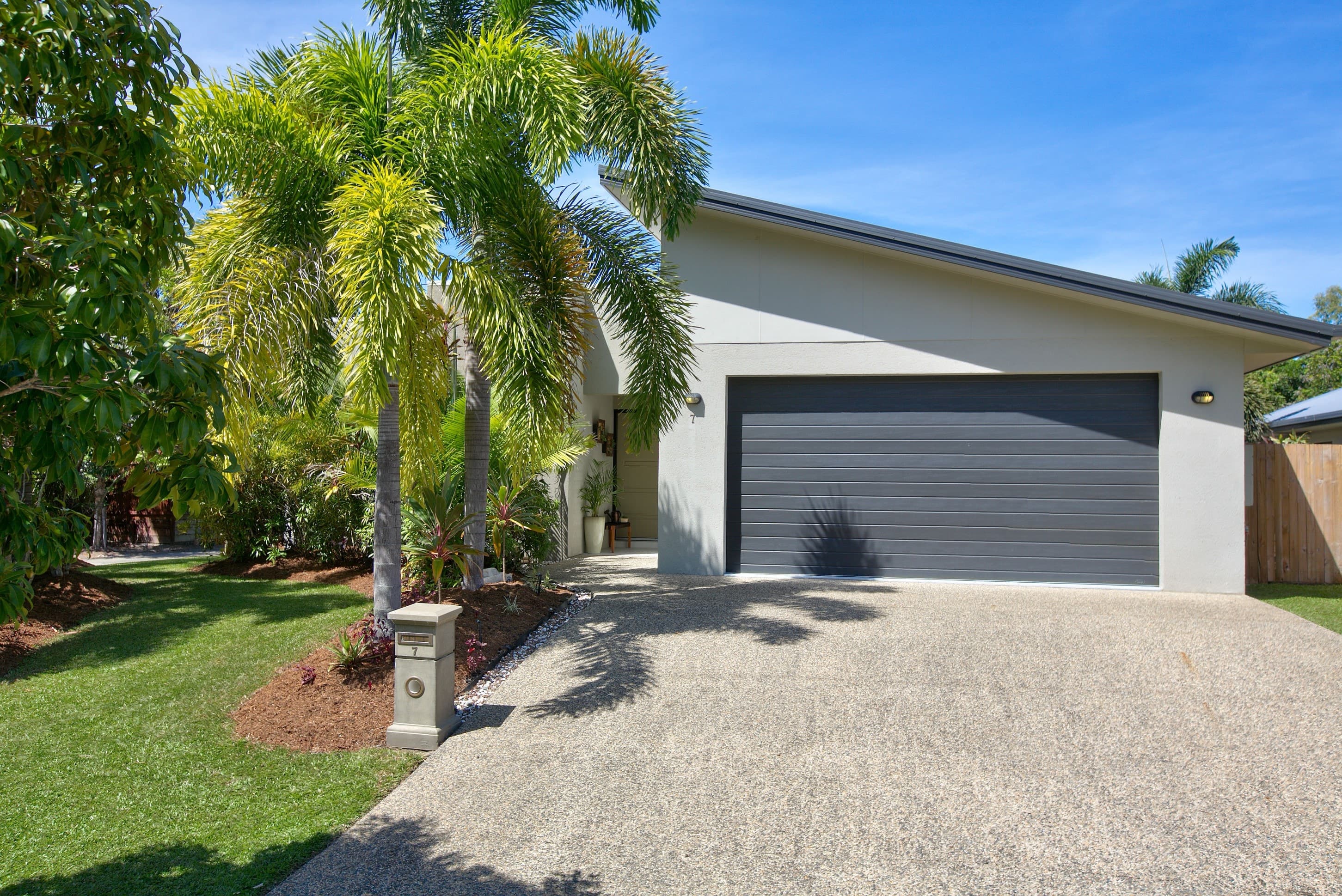 7 Yamba Close, Kewarra Beach - Thumbnail 2
