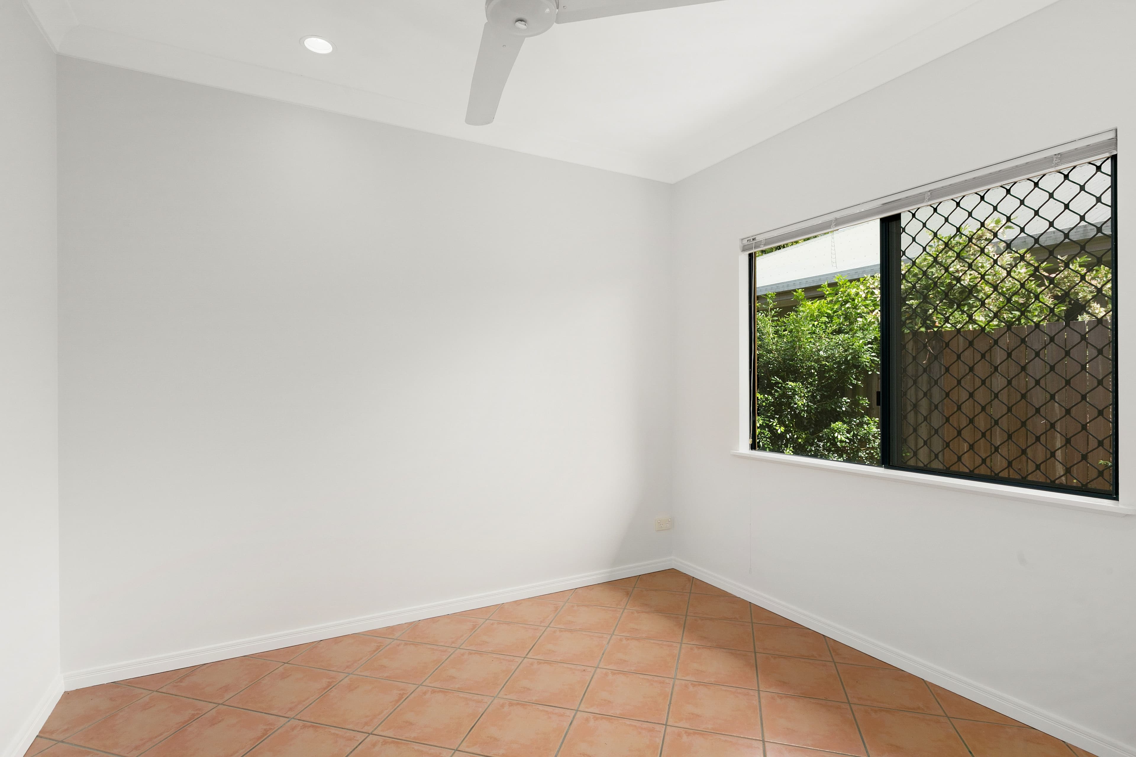 19 Ellis Close, Kewarra Beach - Thumbnail 7