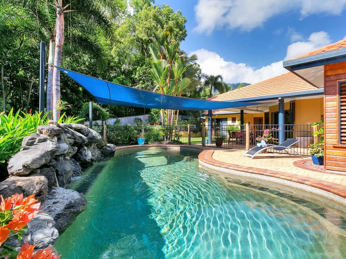 16 Trivia Street, Palm Cove - Image 1