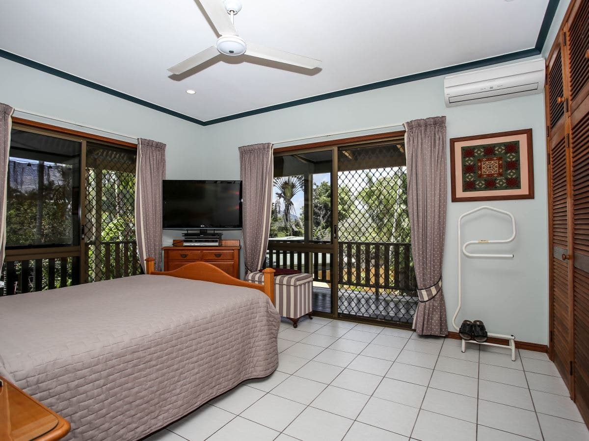 11 Margo Street, Yorkeys Knob - Thumbnail 7
