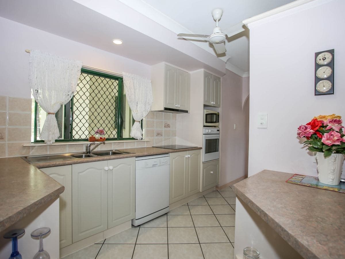 18 Dolphin Close, Kewarra Beach - Thumbnail 8