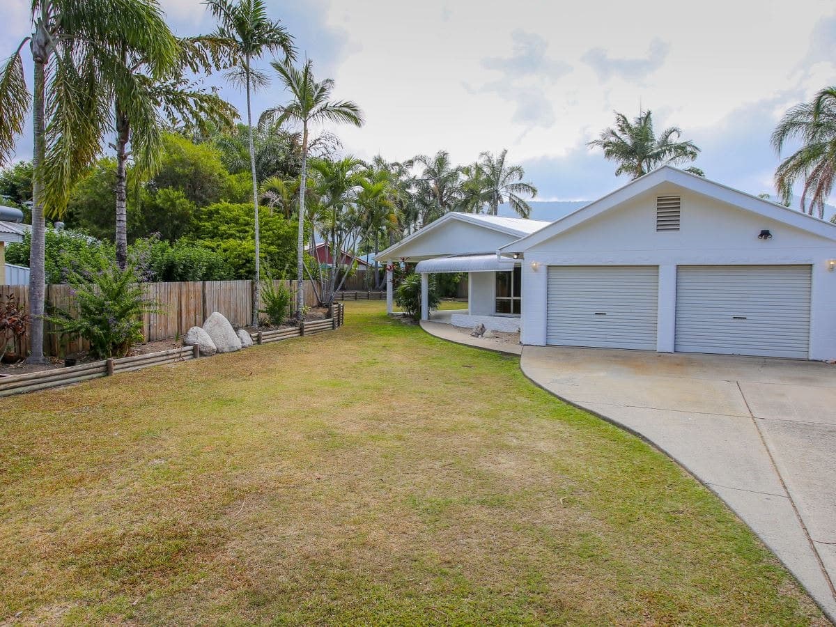 3 Queenscliff Close, Kewarra Beach - Image 1