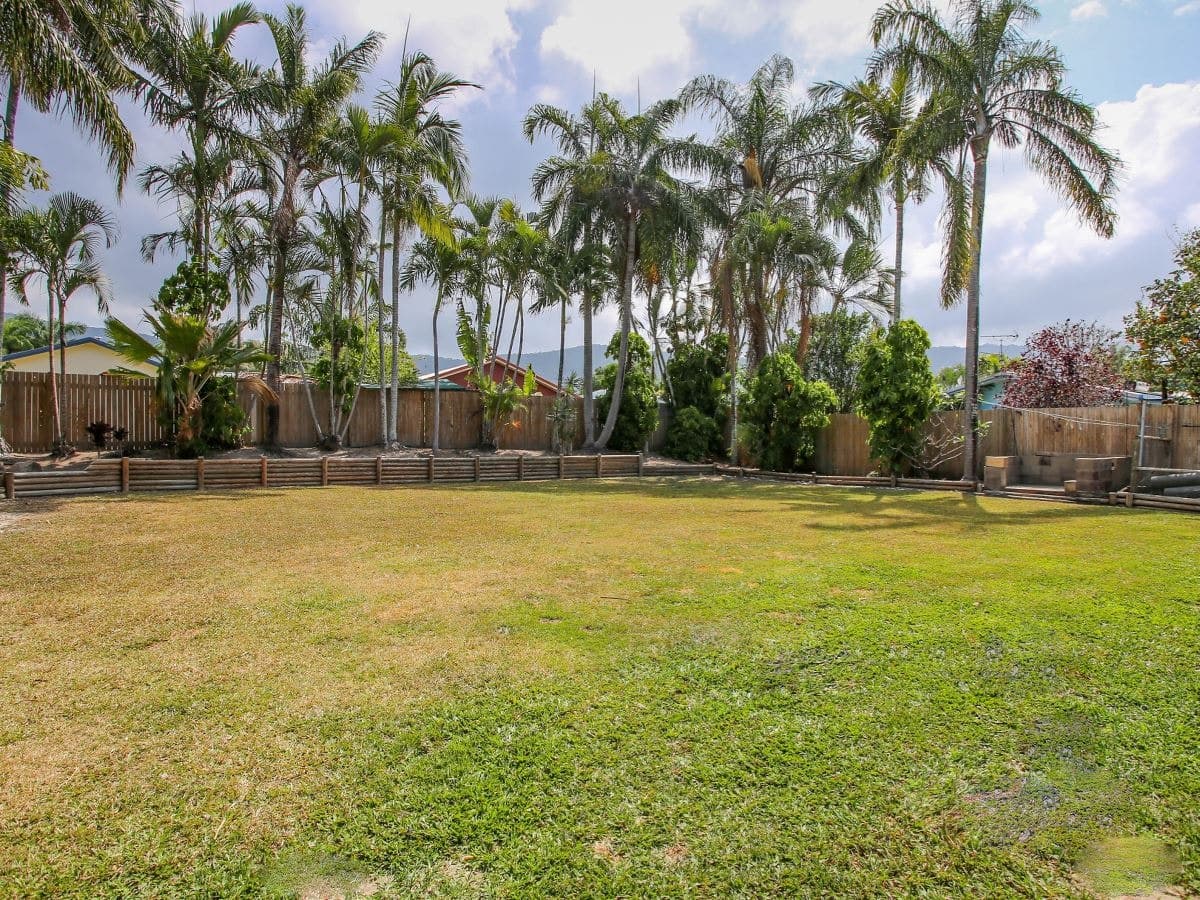 3 Queenscliff Close, Kewarra Beach - Thumbnail 2