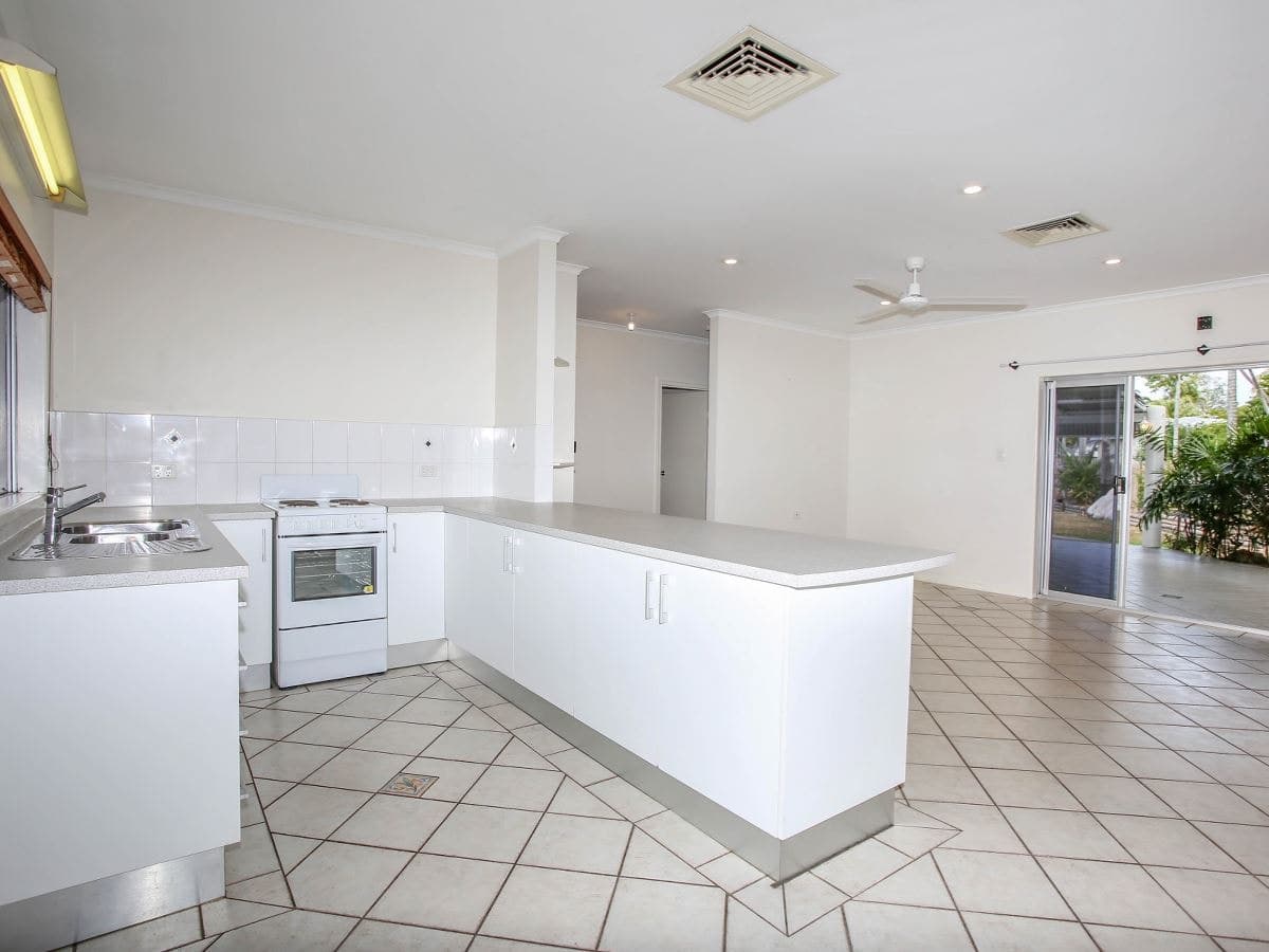 3 Queenscliff Close, Kewarra Beach - Thumbnail 3