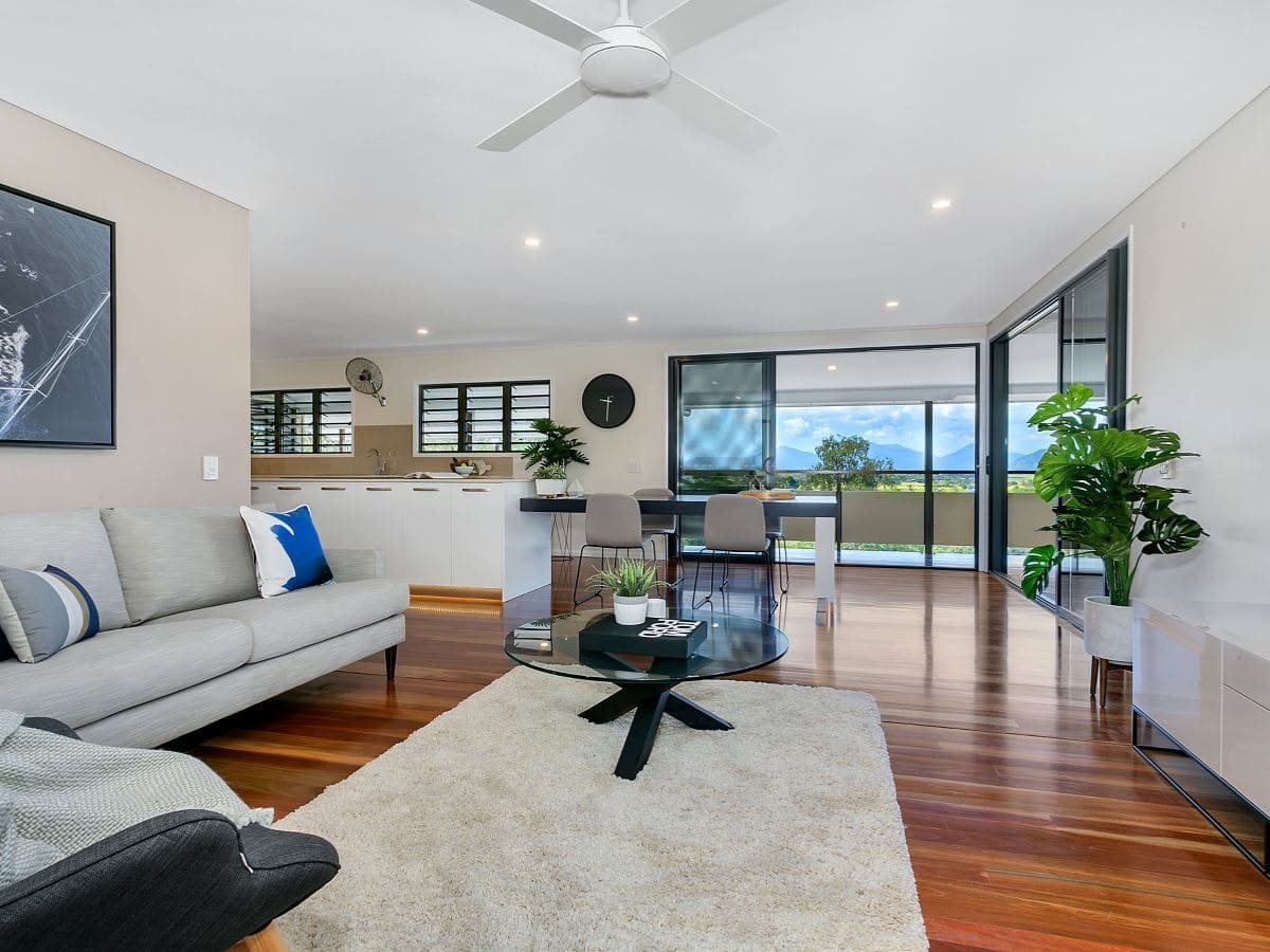 9 Amaroo Close, Smithfield - Thumbnail 4