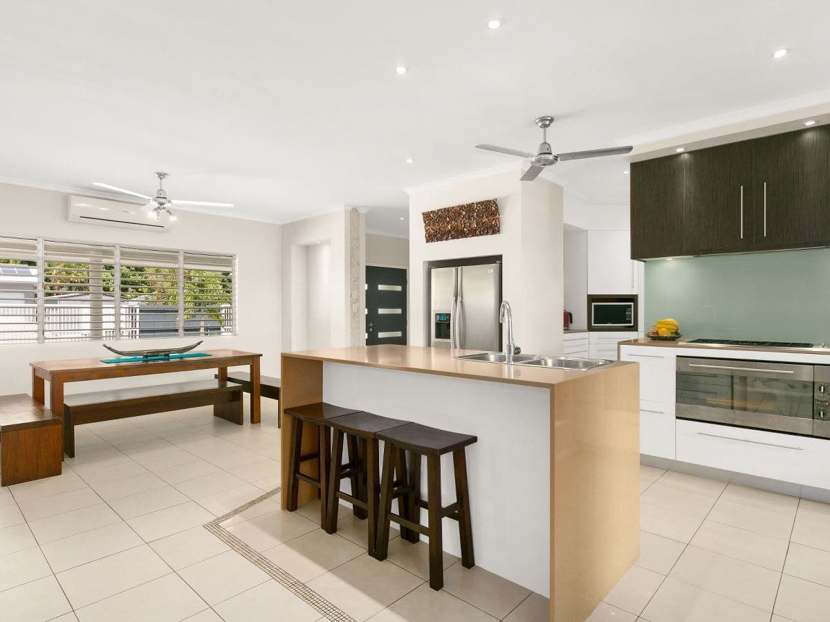 26 Kitava Street, Trinity Beach - Thumbnail 2