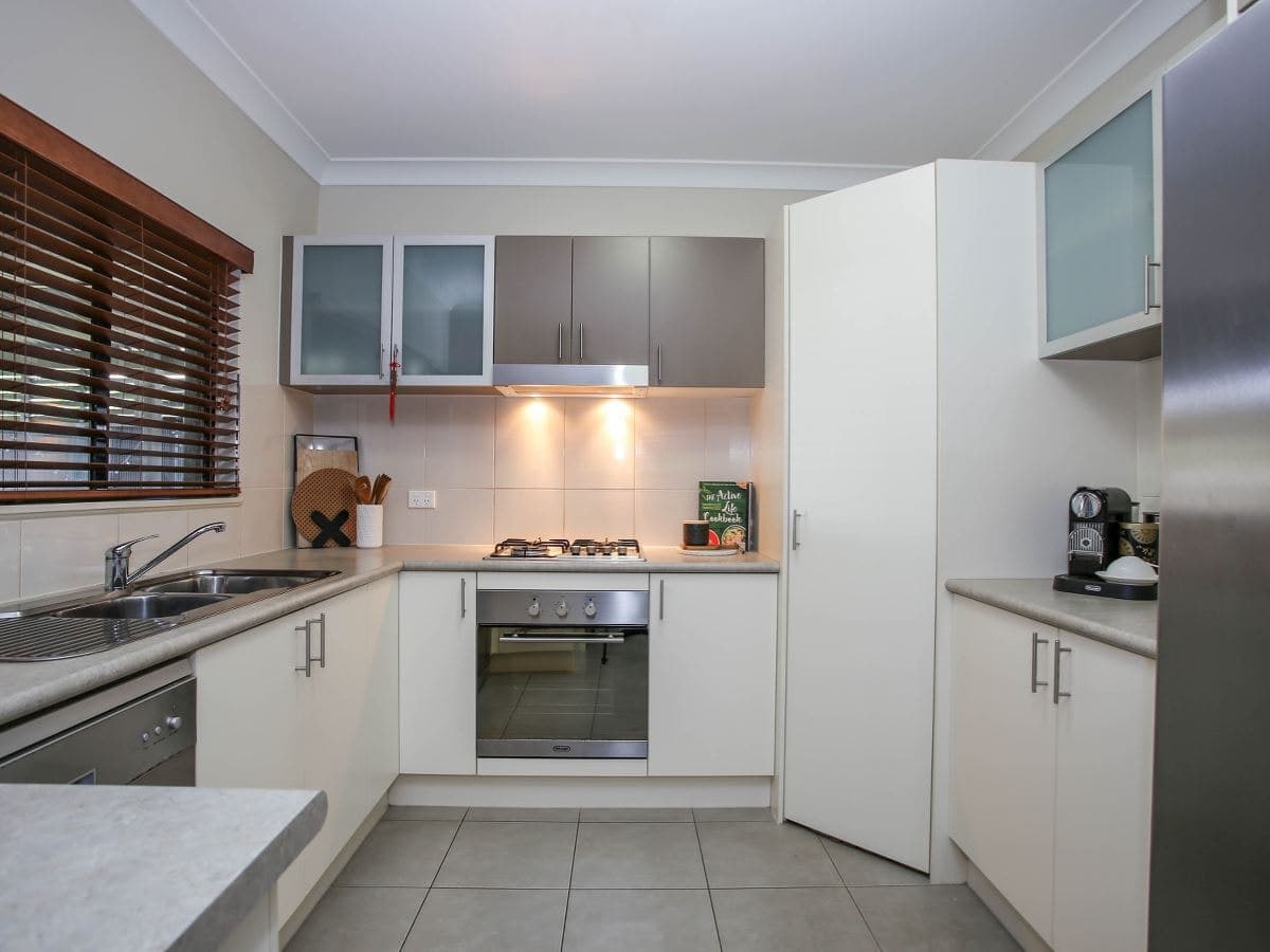 18 Hatch Close, Trinity Beach - Thumbnail 3