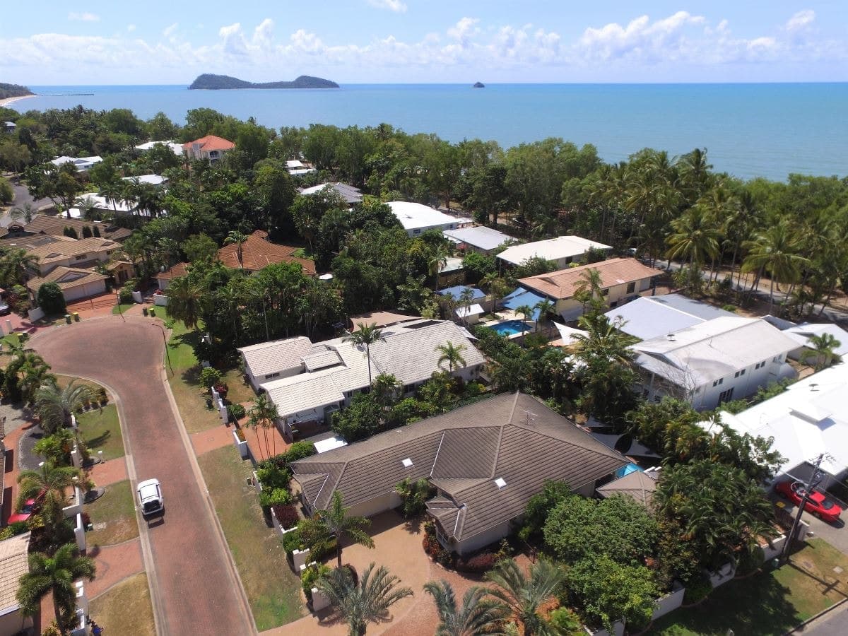 2 Whitehaven Court, Clifton Beach - Thumbnail 2