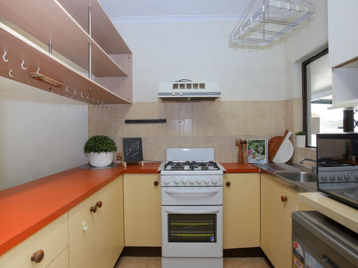 405 Varley Street, Yorkeys Knob - Thumbnail 2