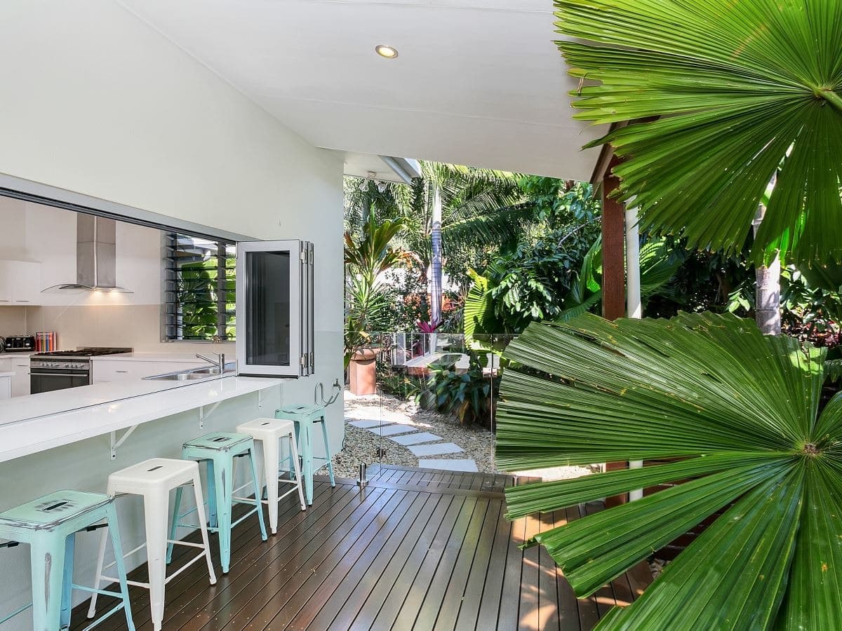 16 Michelia St, Palm Cove - Image 1