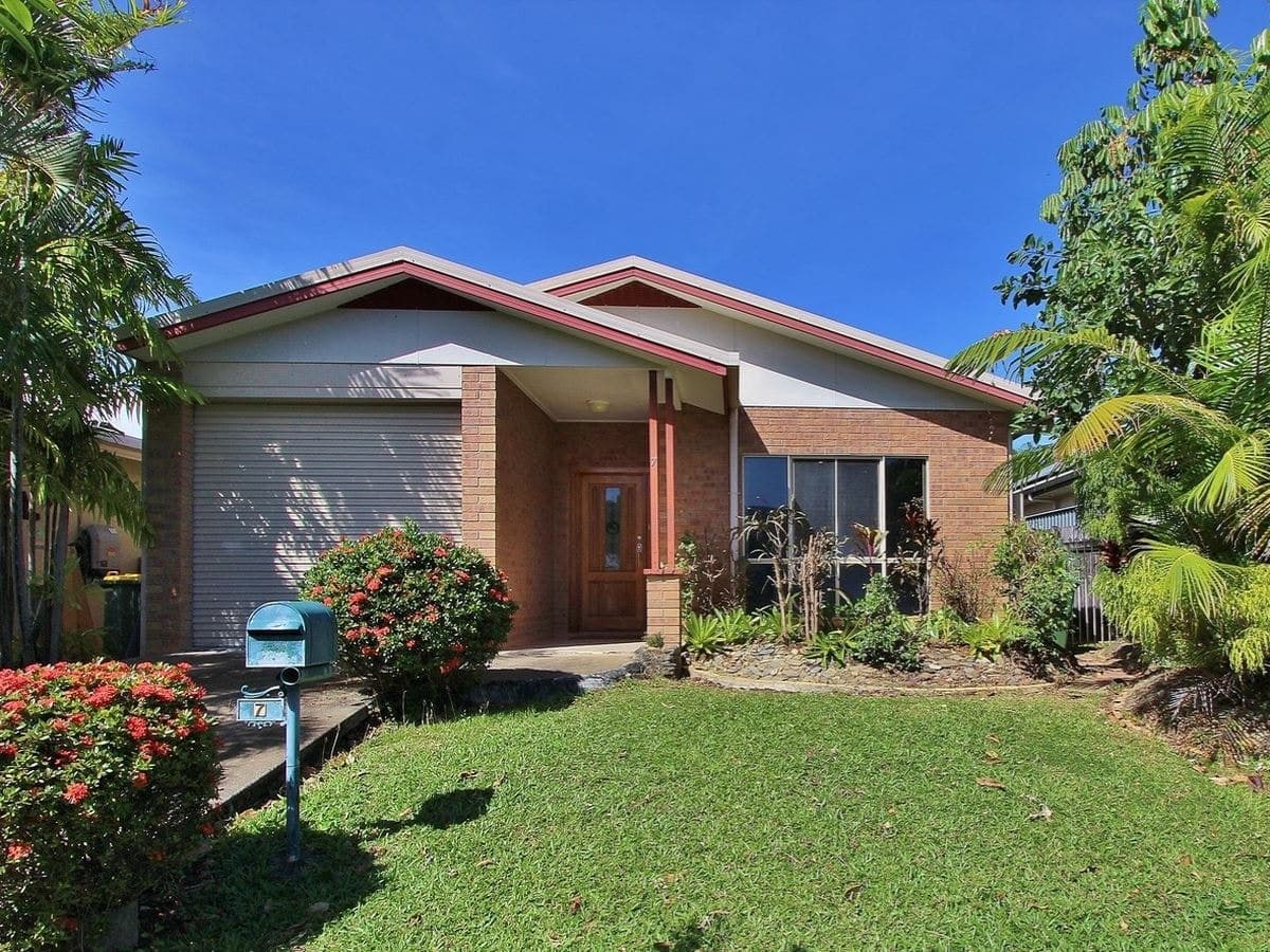 7 Plaintain St, Kewarra Beach - Image 1