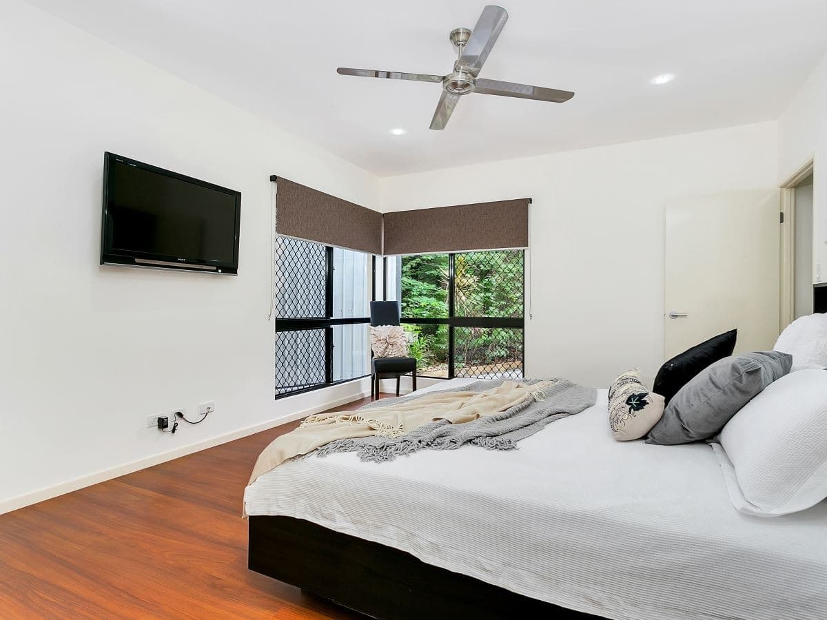 13 Sennfeld Close, Palm Cove - Thumbnail 8