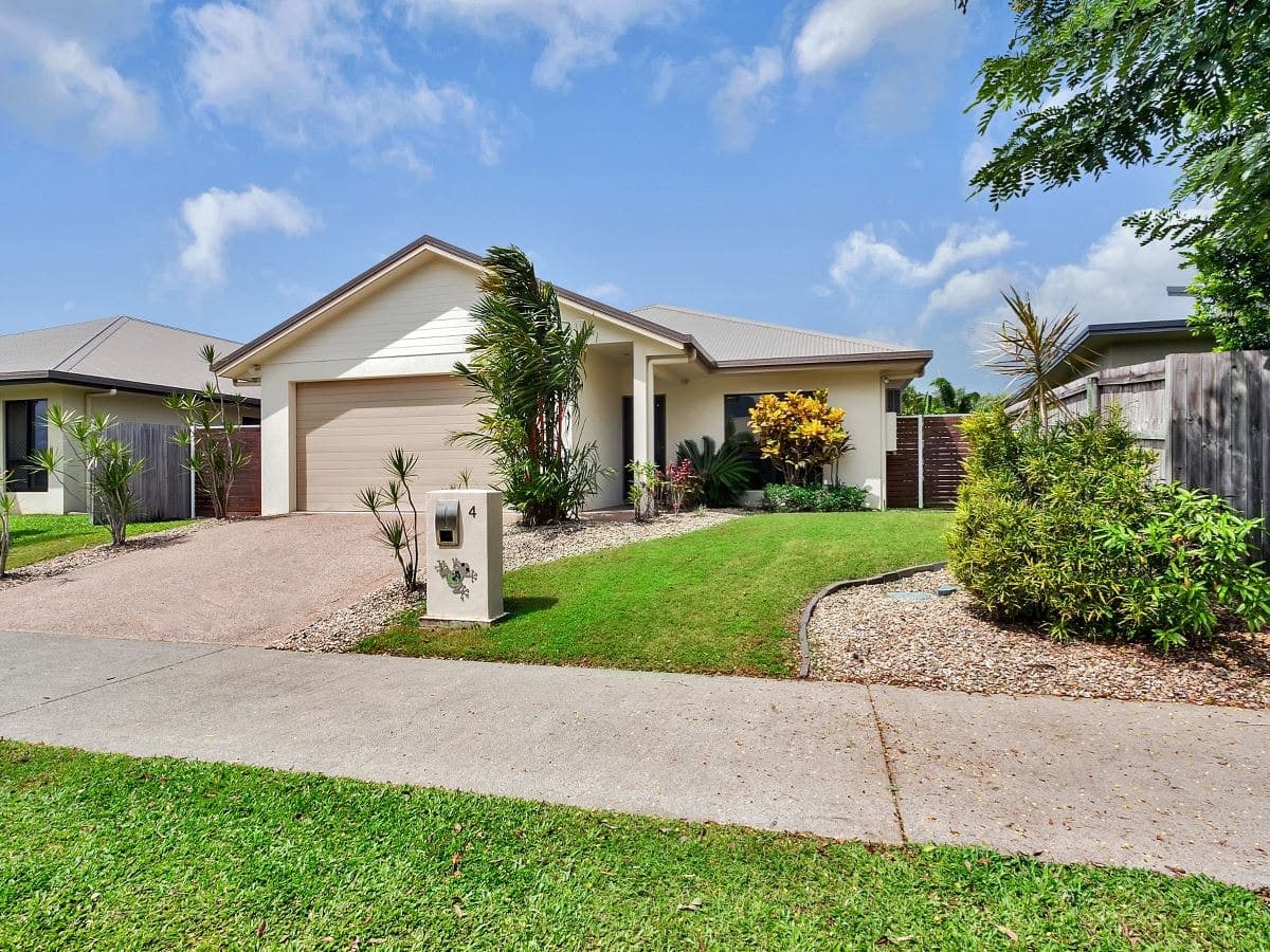 4 Rothesay Bend, Trinity Park - Image 1