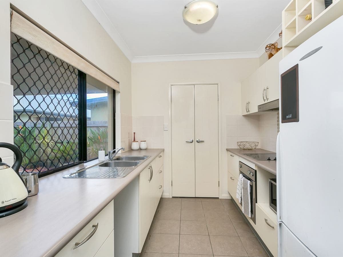 4 Rothesay Bend, Trinity Park - Thumbnail 3