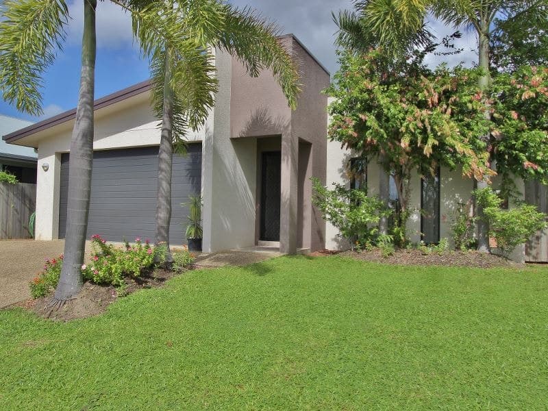 38 Flagstone Terrace, Trinity Park - Image 1