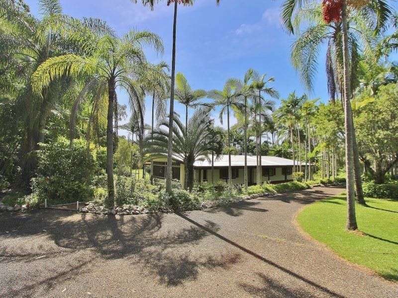 17-21 Alexandra Street, Clifton Beach - Image 1