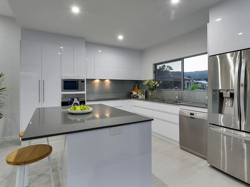 21 Quarterdeck Street, Trinity Beach - Thumbnail 3