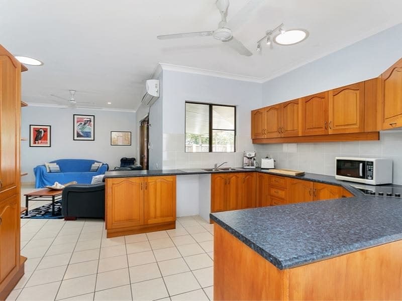 16 Scarborough Close, Kewarra Beach - Thumbnail 6