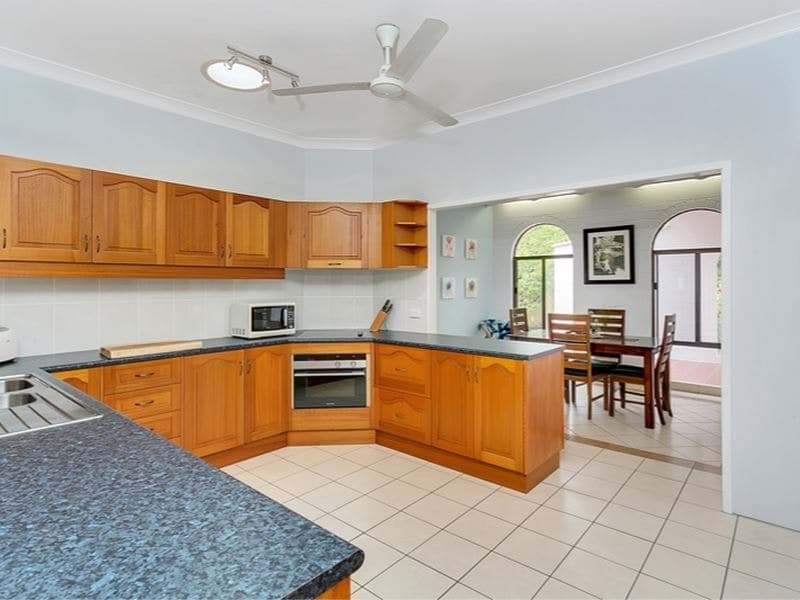 16 Scarborough Close, Kewarra Beach - Thumbnail 7