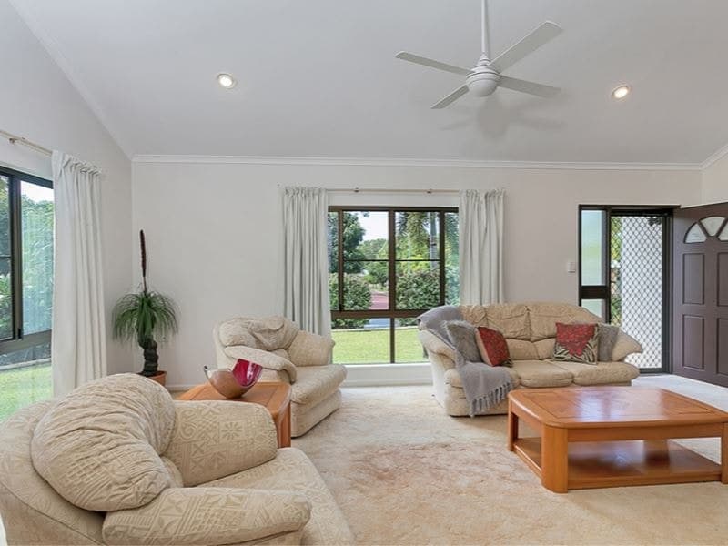 13 Saxon Street, Clifton Beach - Thumbnail 5