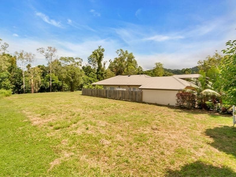 9 Silver Crescent, Palm Cove - Thumbnail 2