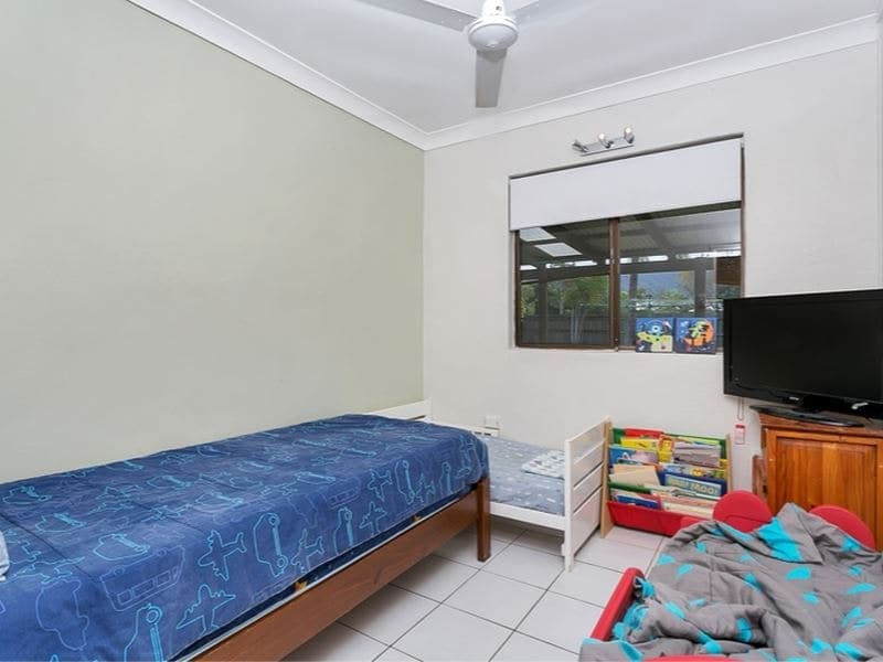 31 Periwinkle Avenue, Trinity Beach - Thumbnail 8