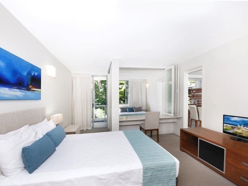 2202/2-22 Veivers Road, Palm Cove - Image 1