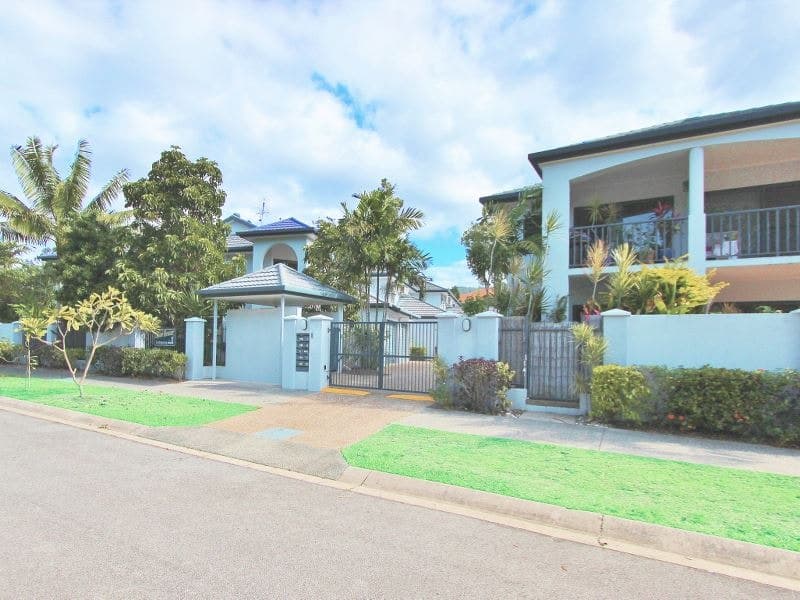 10/18-20 Clifton Road, Clifton Beach - Image 1