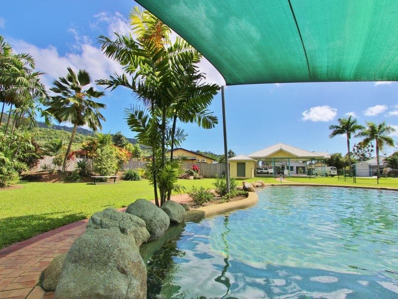 33/31 Lake Placid Road, Caravonica - Thumbnail 2