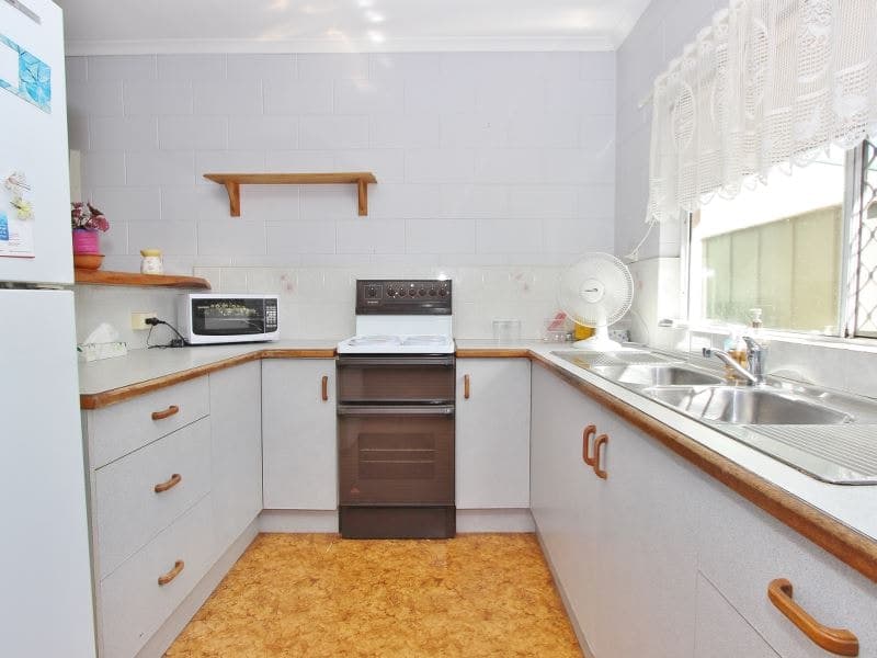 33/31 Lake Placid Road, Caravonica - Thumbnail 3