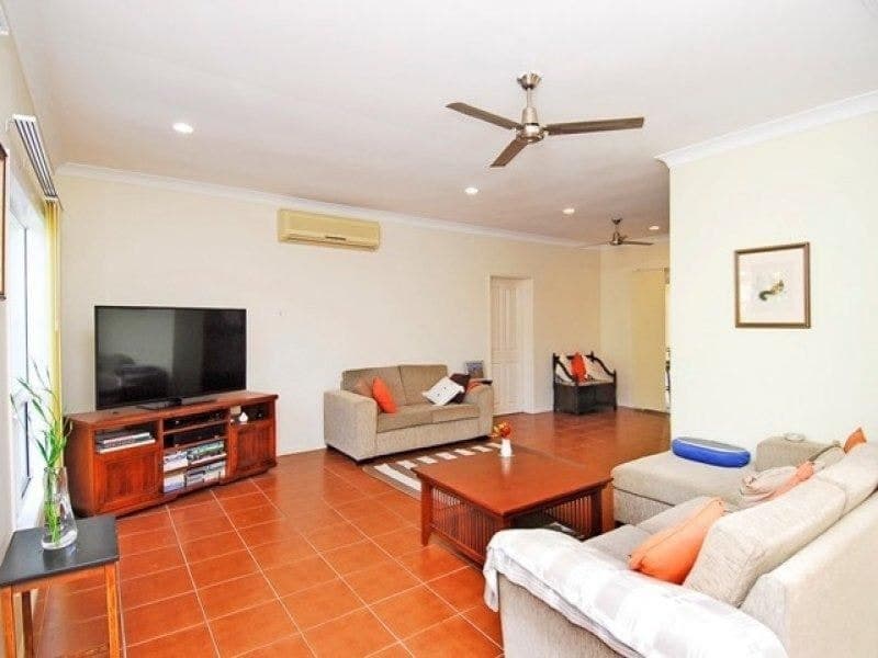 11 Coolangatta Close, Kewarra Beach - Thumbnail 6